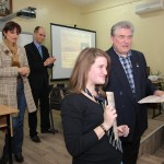 Доцент Кирчо Атанасов награждава с грамота участниците в Народните будители и Аз
